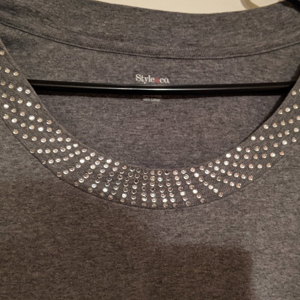 Gray Accented Blouse - Picture 2 of 4